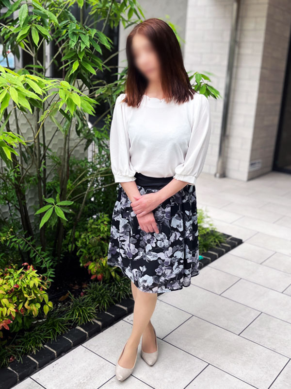 ※5月22日(金)【体験入店初日♪】笑顔が素敵♪エロ癒し系奥様♪